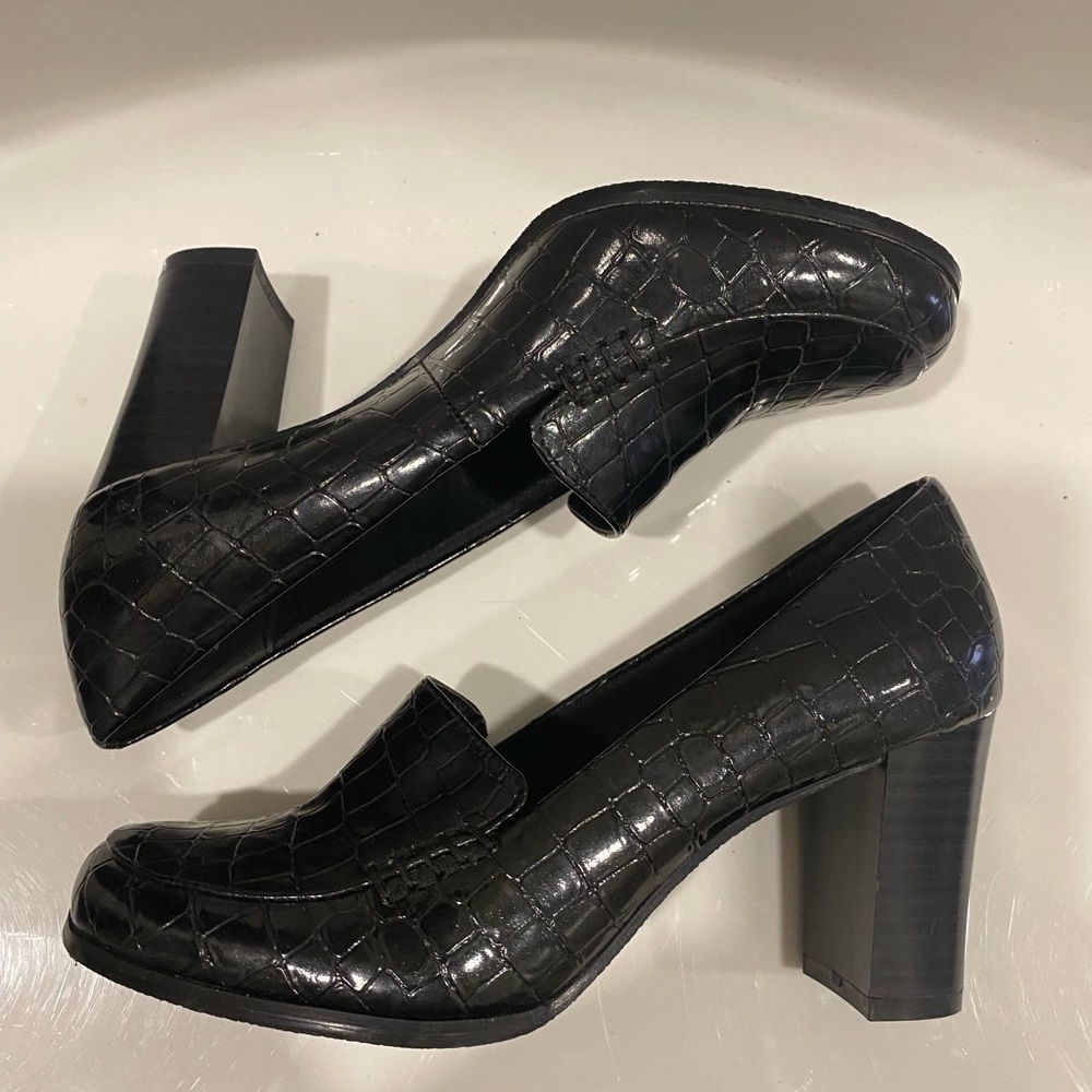 Liz Claiborne Flex Zoya Black Moc Croc Heel